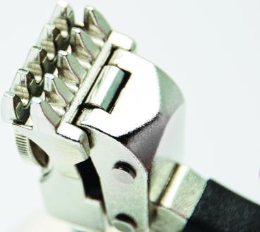 Preview: amma X-6 FC Pro fixed clamp in angled detail view with clamping jaws, hinge and side opening